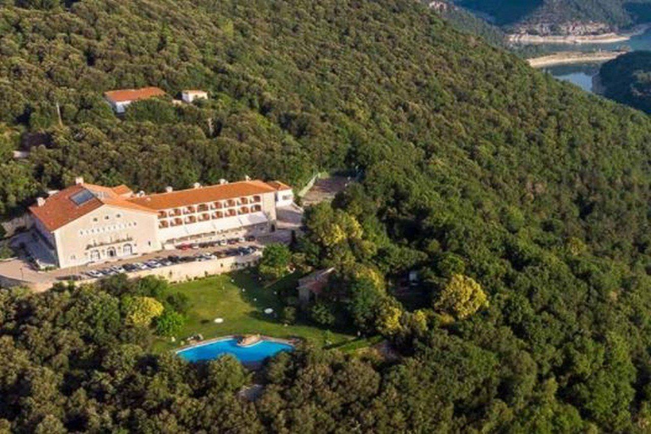 Hotel De Vic-sau 4*