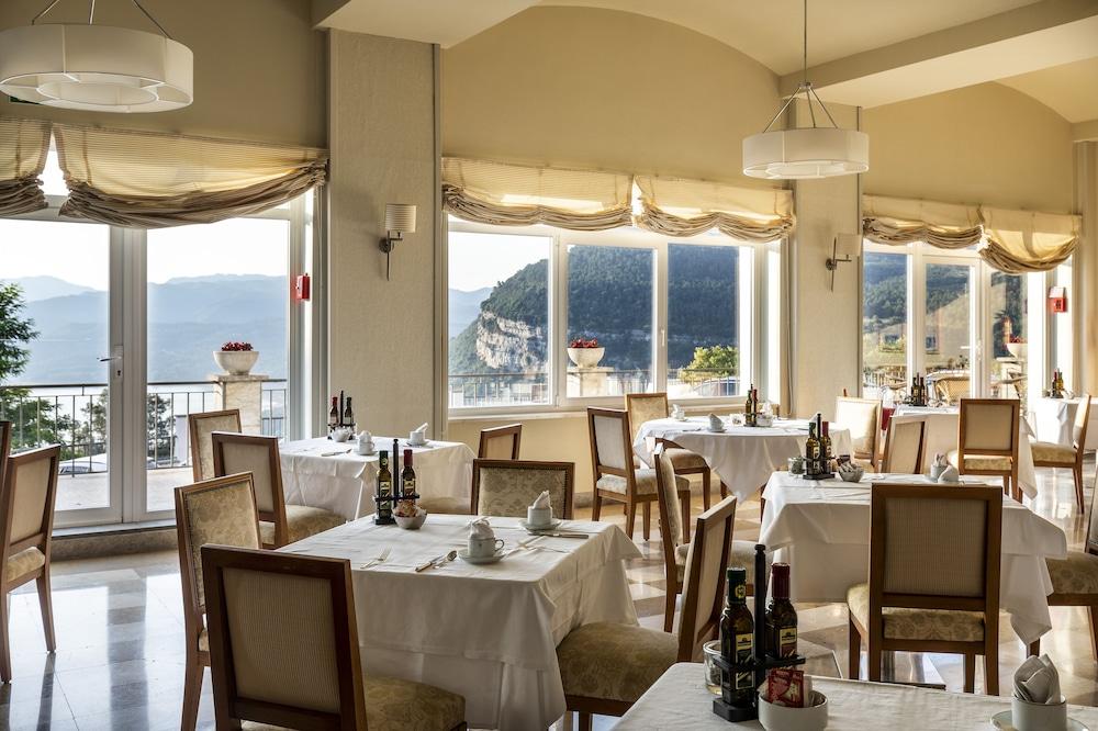 De Vic-sau Hotel