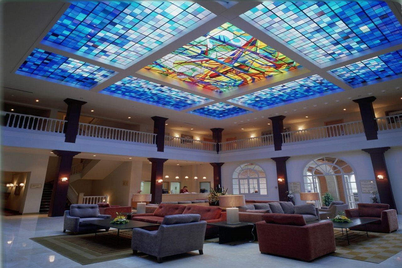De Vic-sau Hotel 4*